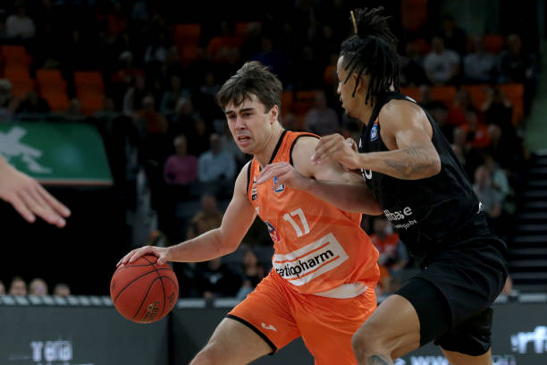 会师半决赛 会师半决赛