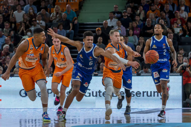 顽强的防守 顽强的防守