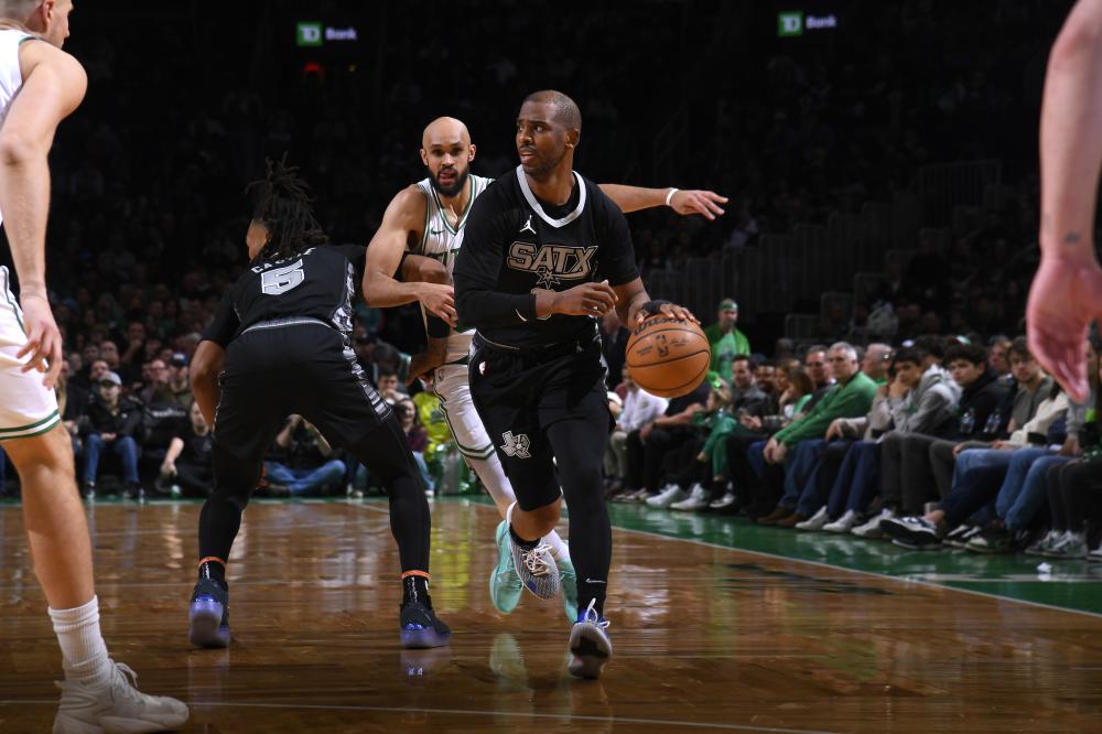 及外线球员 及外线球员